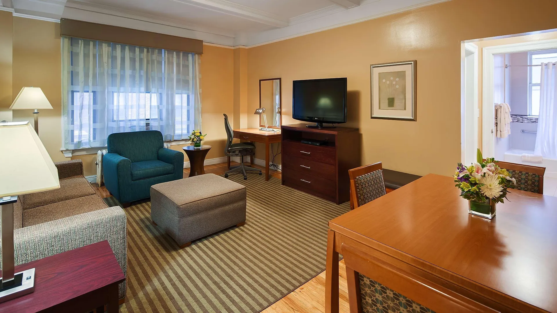 Best Western Plus Hospitality House Suites New York Hotel