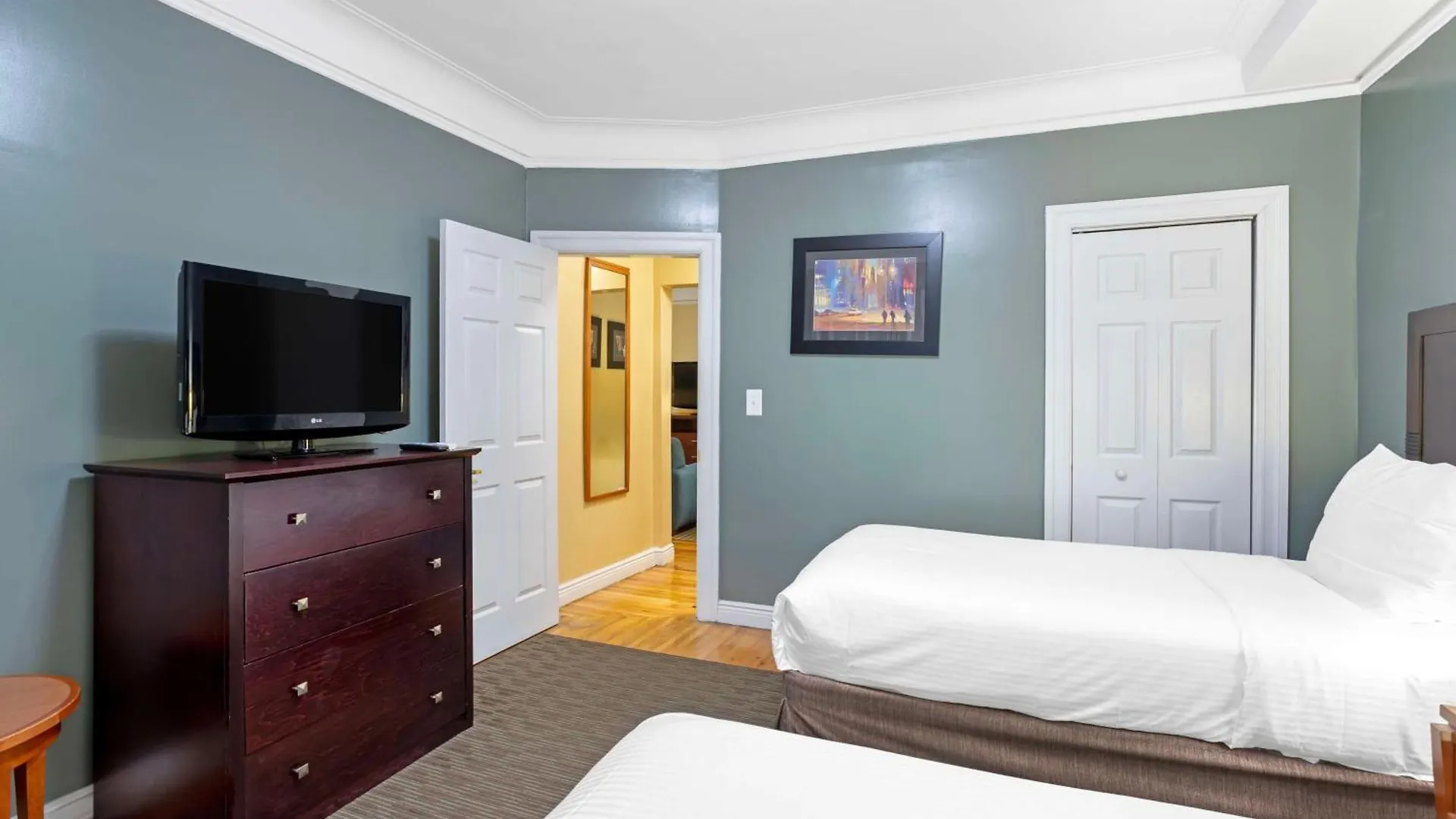Best Western Plus Hospitality House Suites New York