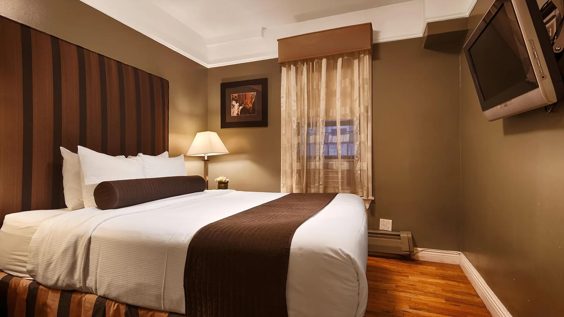 Best Western Plus Hospitality House Suites New York