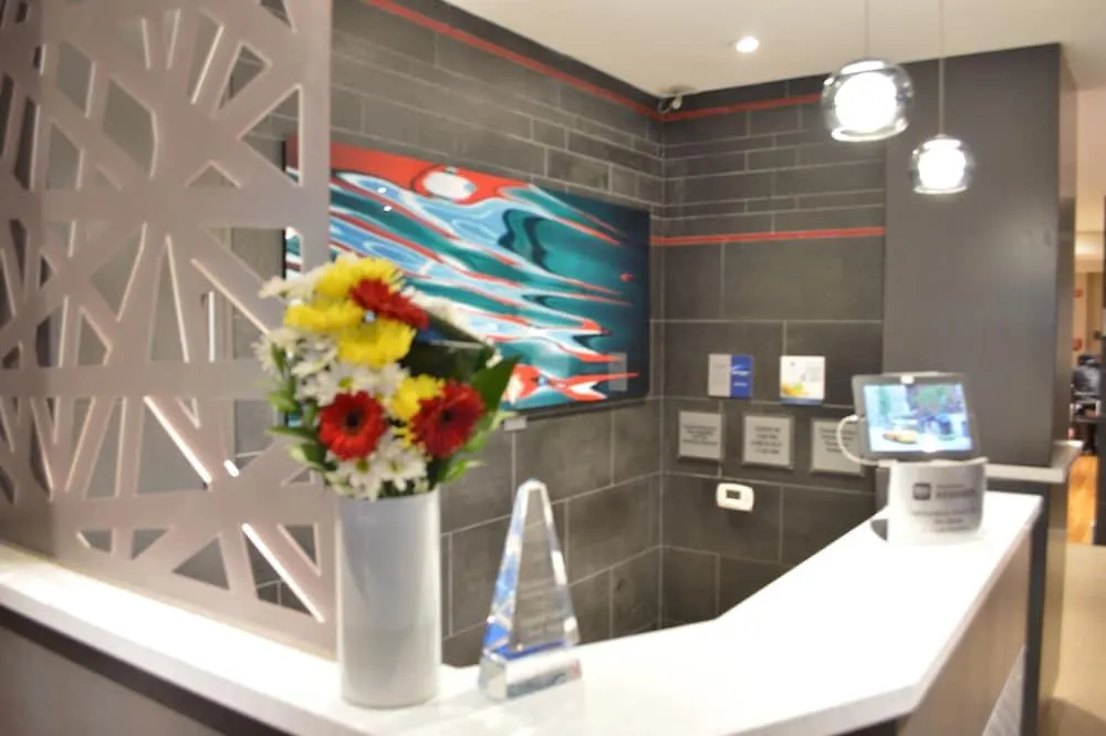 Best Western Plus Hospitality House Suites New York Hotel